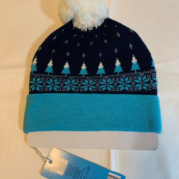 NWT Unisex Aldi Gear knit Pom Pom hat - Picture 2 of 3